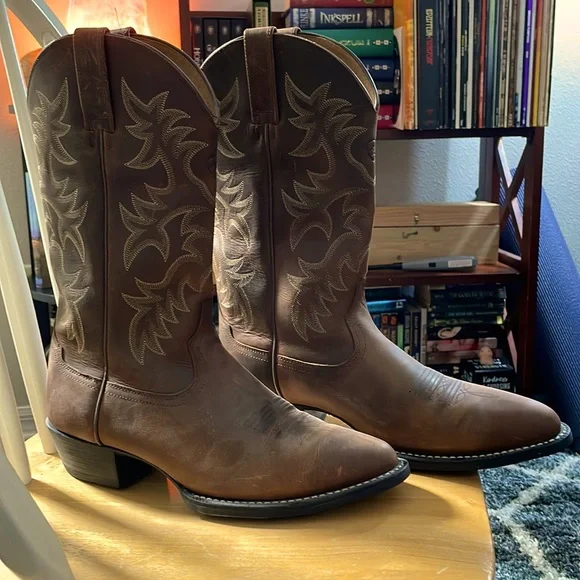 Ariat troubadour deals